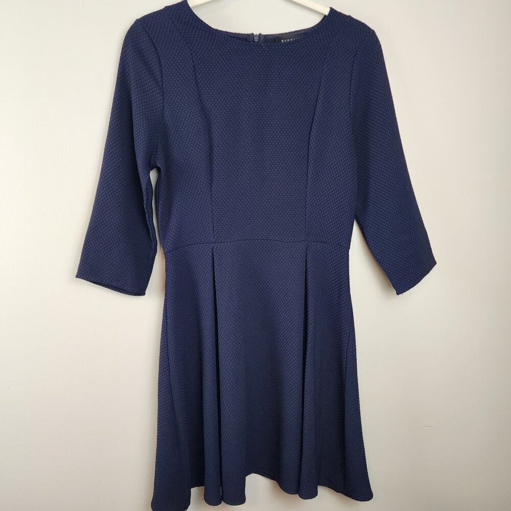 Everly skater dress sz S women Navy blur 3/4 sleeve zipper in back